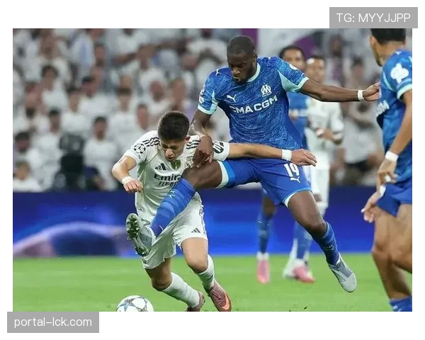 即时：皇马小将居莱尔替补登场首次触球即破门